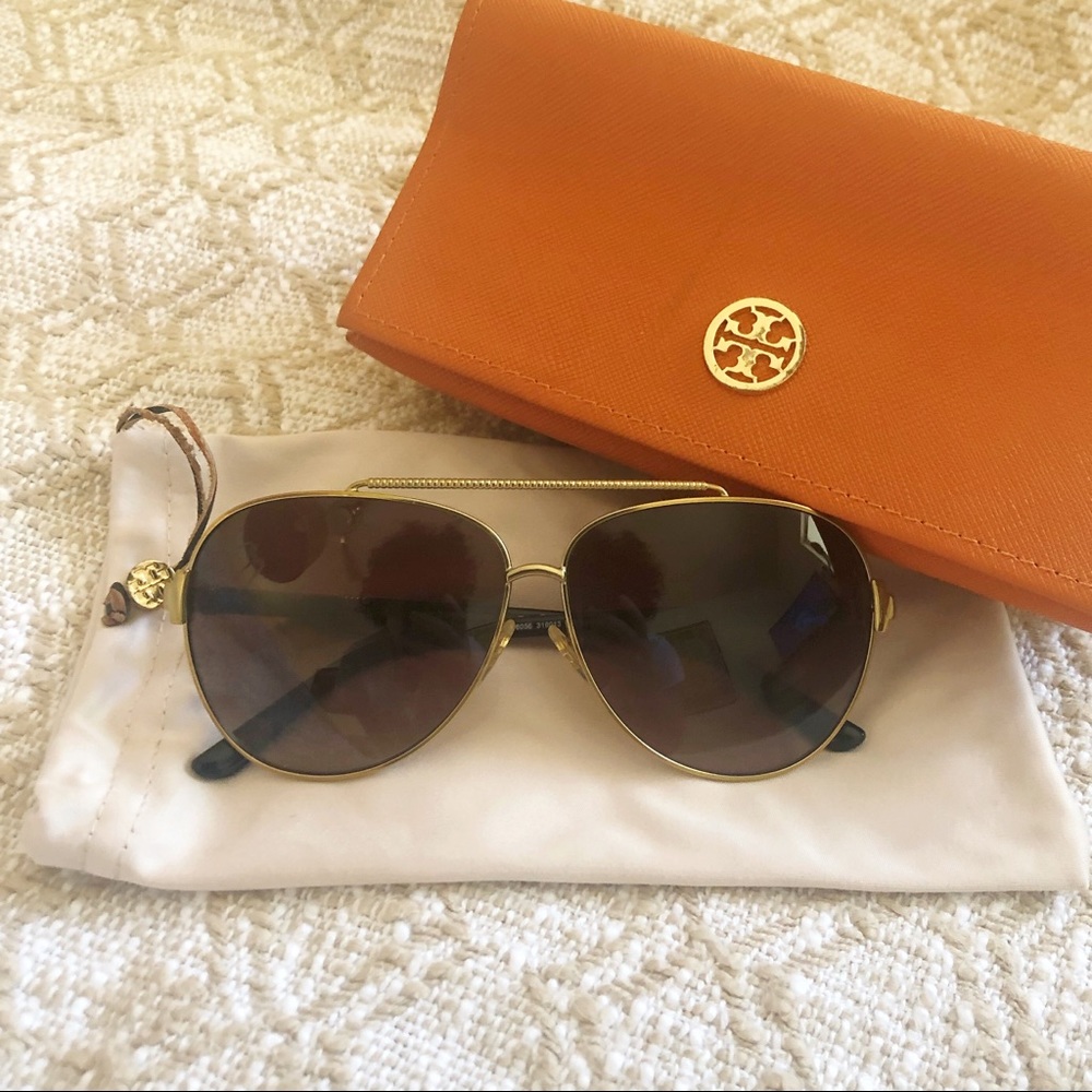 Tory Burch Aviator Sunglasses
